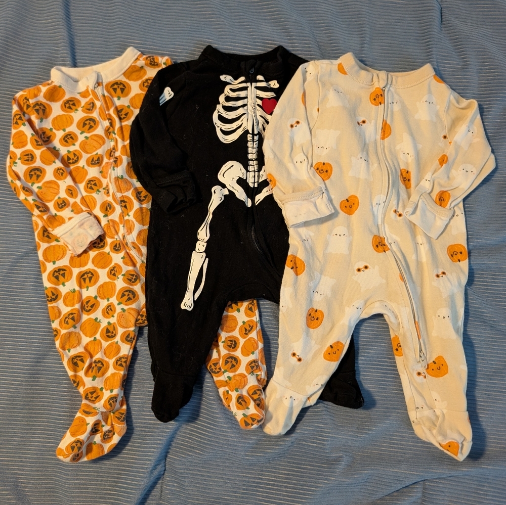 Old Navy Kids Pumpkin and Skeleton Footies - Black, White, Orange